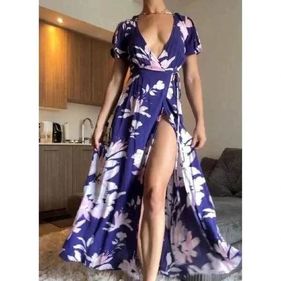 Lulus Womens Tropical Vacation Dress V-Neck Floral Wrap Flutter Sleeve Blue Sz S - Picture 2 of 14